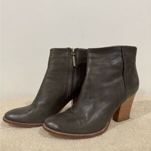 Aerin Brown Ankle Boots with Sleek Design and Side Zipper